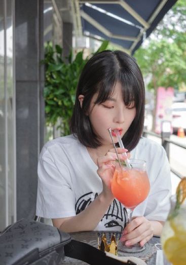 自拍偷拍17P_免费手机在线看片